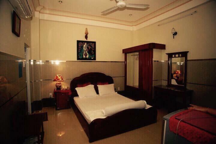 Tan Dat Hoa Hotel & Massage Хошимін Екстер'єр фото